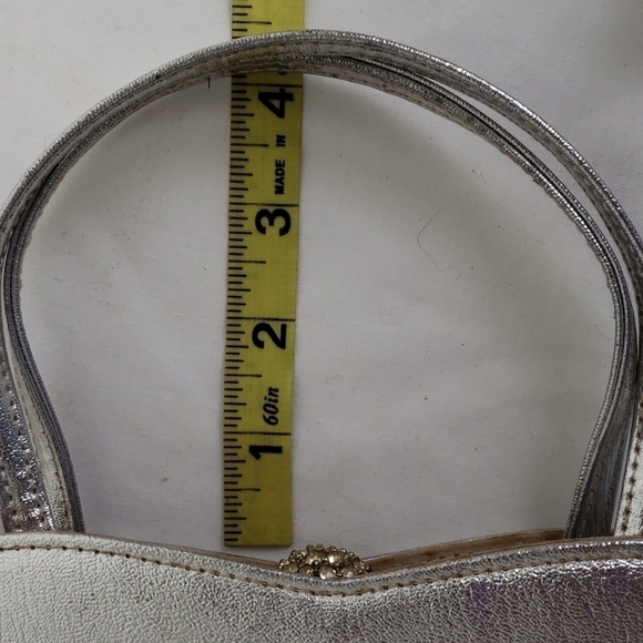 Vintage Midcentury Silver Handbag With Rhinestone Kiss Clasp and Satin Coin Bag - Picture 5 of 13